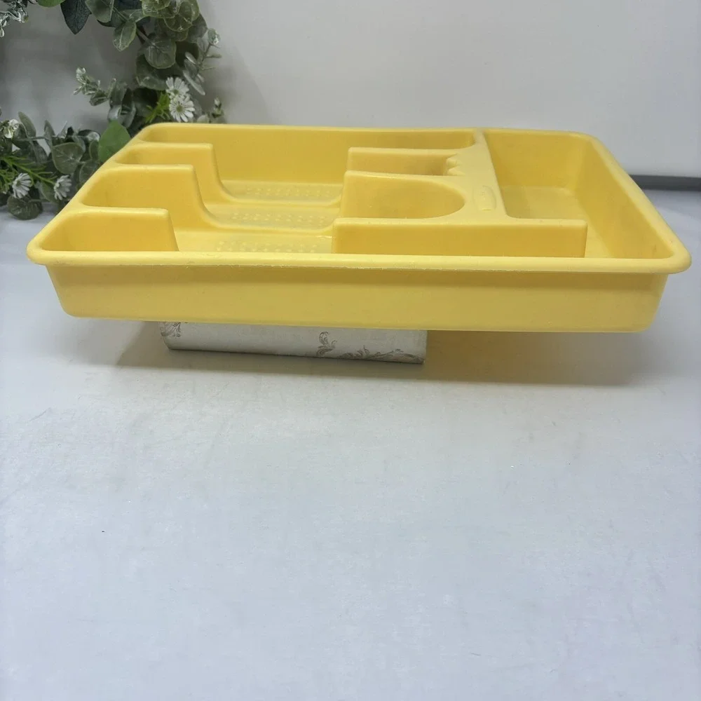 Vintage‎ Rubbermaid Silverware Tray Organizer 2919 Yellow